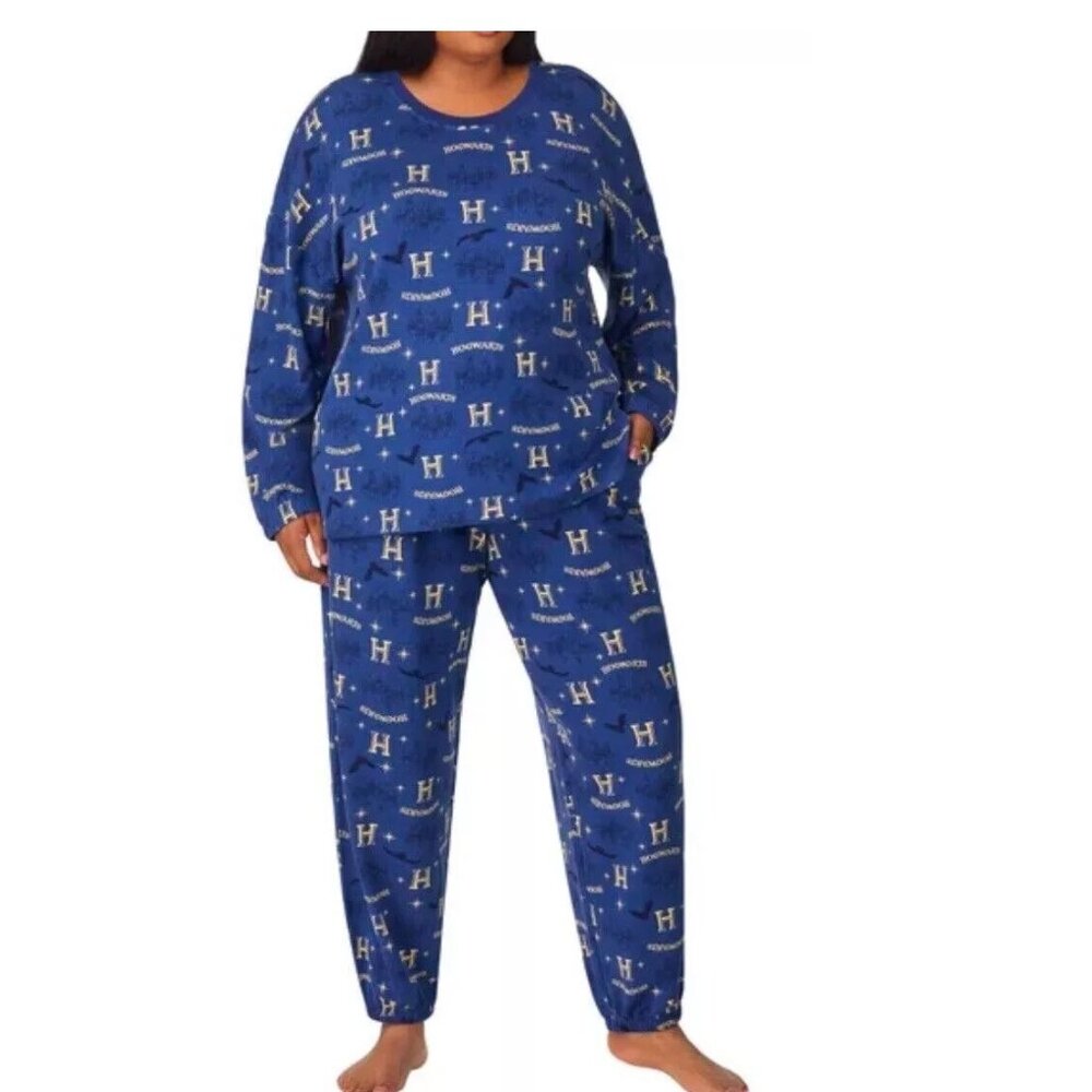 NEW Wizarding World Harry Potter Hogwarts Castle Lounge Sleep Set Pajamas PJs 22 - Picture 2 of 5